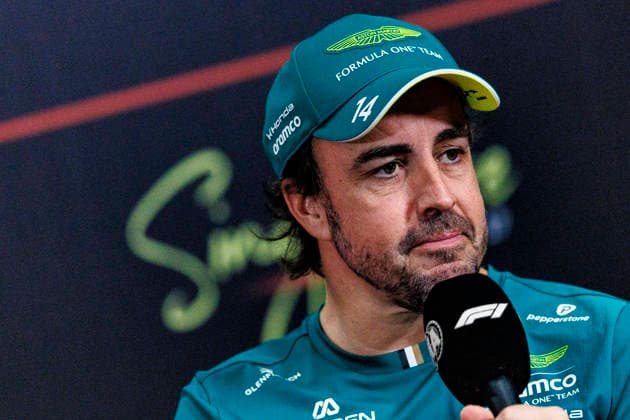 RECORD DATE NOT STATED 8th October 2026; Marina Bay, Singapore; Formula 1, Singapore Grand Prix, Arrival Day; Fernando Alonso (14) of Spain and Aston Martin Aramco Formula One Team during the press conference, PK, Pressekonferenz at the Singapore Grand Prix StephenxBlackberry