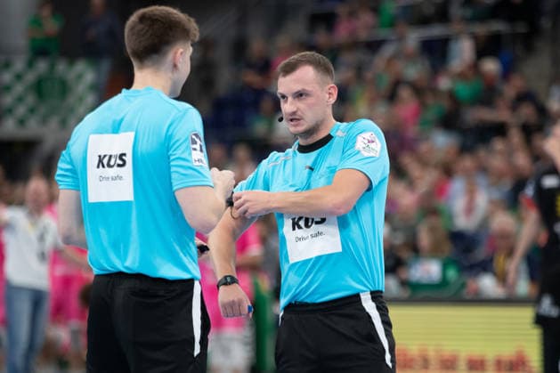 Handball, HBL2: SC DHfK Leipzig - TuS N-Lübbecke; 08.10.2026 Schiedsrichter Lukas Schwarzmeier. Handball, 2. Bundesliga, Saison 2026 2027, 7. Spieltag: SC DHfK Leipzig vs. TuS N-Lübbecke am 08.10.2026 in der Quarterback Immobilien Arena Leipzig. Copyright: xBEAUTIFULxSPORTS JanxKaeferx