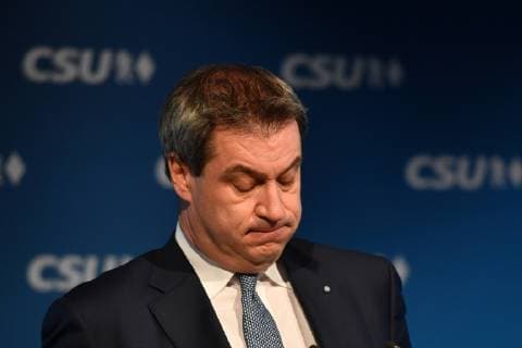News Themen der Woche KW42 News Bilder des Tages Markus SOEDER (Ministerpraesident Bayern), Enttaeuschung,Frust,enttaeuscht, frustriert,nied Einzelbild,angeschnittenes Einzelmotiv, Portraet,Portrait,Porträt Pressekonferenz,CSU Vorstandssitzung nach Landtagswahl 2018 in Bayern in der CSU Zentrale in Muenchen am 15.10.2018 in Muenchen