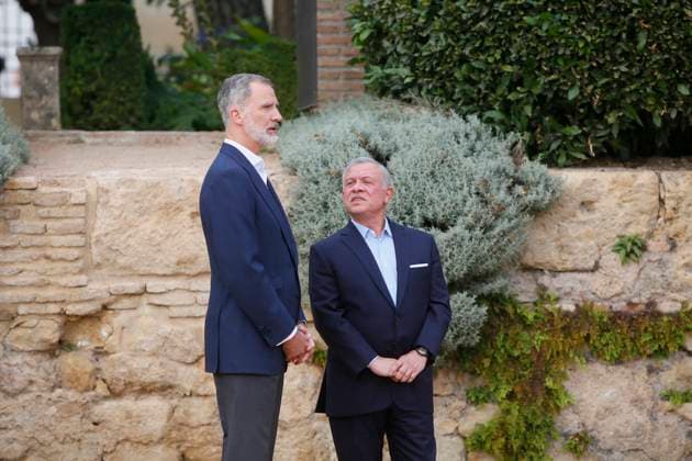 Bilder des Jahres 2023, Entertainment June 06 Entertainment Themen der Woche KW25 Entertainment Bilder des Tages King Felipe VI And King Abdullah Ii Before The Welcome Dinner - Cordoba King Felipe VI (l) and Jordan s King Abdullah II bin Al Hussein (r), before the welcome dinner held at the Alcazar de los Reyes Cristianos, on the occasion of the celebration of the Agaba Process, June 19, 2023 in Cordoba (Andalusia, Spain). The sovereigns of the Hashemite kingdom, on their working visit to Spain, attend a welcome dinner in Cordoba, Andalusia, on the occasion of the celebration of the meeting of the Aqaba Process. The Aqaba Process, an initiative of the King of Jordan, is a series of international meetings aimed at strengthening military and security cooperation, coordination and exchange of experience between regional and international partners to comb Copyright: xEuropaxPress ABACAx 857550_001 EuropaxPress ABACAx 857550_001
