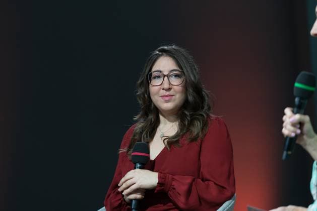 FRANKFURT AM MAIN, Germany - October 21 2023: Deborah Feldman auf der 75. Frankfurter Buchmesse FRANKFURT AM MAIN, Germany - October 21 2023: Deborah Feldman (*1986, American-German writer, known for her 2012 autobiography UnorthodoxAmerican-German writer, known for her 2012 autobiography Unorthodox) auf der 75. Frankfurter Buchmesse Copyright: xZoonar.com MarkusxWissmannx 20944288