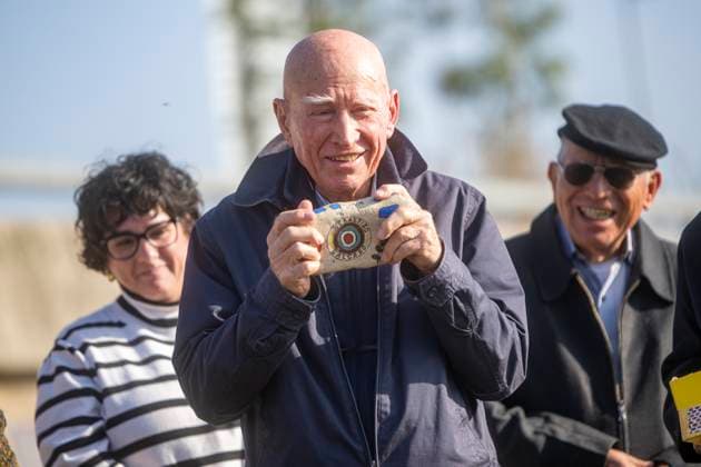 Bilder des Jahres 2024, Entertainment 11 November News Bilder des Tages Sebastiao Salgado receives the 1st Joan Guerrero Award in Santa Coloma de Gramenet Barcelona Photographer Sebastião Salgado during the award ceremony of the 1st Joan Guerrero Award, at the Besòs River Park, on November 30, 2024, in Santa Coloma de Gramenet, Barcelona, Catalonia Spain Brazilian photographer Sebastião Salgado has received the 1st Joan Guerrero Award during a posthumous tribute to the Catalan photographer, The event was held as part of the acts of recognition to Guerrero, organized by Catalunya Mirades Solidàries together with the Diputació de Barcelona, the City Council of Santa Coloma de Gramenet and MNAC 30 NOVEMBER 2024 PRIZE PHOTOGRAPHER PHOTOGRAPHY TRIBUTE Lorena Sopê Santa Coloma de Gramenet, Barcel Santa Coloma de Gra Copyright: xLorenaxSopênax 6377190