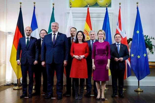 News: Bilder des Jahres 2024, News 12 Dezember News Themen der Woche KW50 News Bilder des Tages December 12, 2024, Berlin, GERMANY: (L-R) French Foreign Affairs Minister Jean-Noel Barrot, Britain s Minister of State for Europe, North America and Overseas Territories Stephen Doughty, Ukrainian Foreign Minister Andrij Sybiha, Poland Foreign Affairs Minister Radoslaw Sikorski, German Foreign Minister Annalena Baerbock, Italian Foreign Minister and Deputy Prime Minister Antonio Tajani, High Representative for Foreign Affairs and Security Policy and Vice-President of the European Commission Kaja Kallas and Spanish Foreign Minister J?osà Manuel Albares Bueno during a Foreign Ministerial Meeting at Villa Borsig, Berlin, Germany, 12 December 2024. ANSA FABIO FRUSTACI Berlin GERMANY - ZUMAa110 20241212_zaf_a110_019 Copyright: xFabioxFrustacix