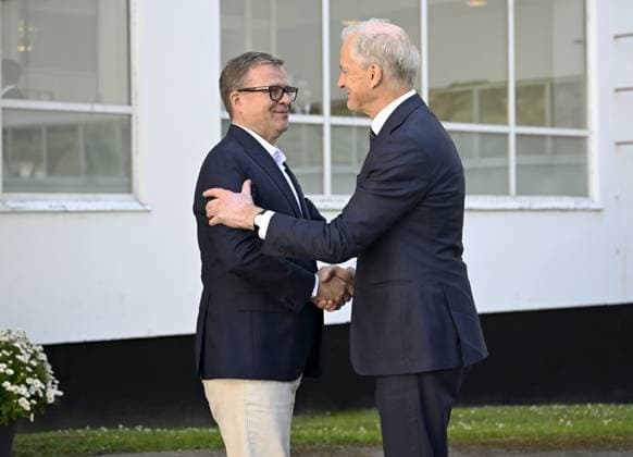 Finnish Prime Minister Petteri Orpo (L) welcomes Norwegian Prime Minister Jonas Gahr Störe at the Nordic Prime Ministers Summer Meeting at the Paimio Sanatorium in Paimio, Finland, on May 26, 2025. Finland and Åland together host the informal summer meeting. The discussions of the meeting will focus on two themes: competitiveness and strengthening comprehensive security. Paimio Finland Copyright: xRonixRekomaax LKFTJK20250526113340XIEM