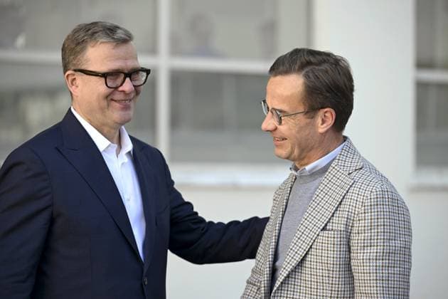 Finnish Prime Minister Petteri Orpo (L) welcomes Swedish Prime Minister Ulf Kristersson at the Nordic Prime Ministers Summer Meeting at the Paimio Sanatorium in Paimio, Finland, on May 26, 2025. Finland and Åland together host the informal summer meeting. The discussions of the meeting will focus on two themes: competitiveness and strengthening comprehensive security. Paimio Finland Copyright: xRonixRekomaax LKFTJK20250526115220WWUX