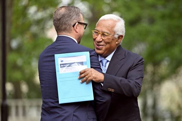 Finnish Prime Minister Petteri Orpo (L) welcomed visiting European Council President Antonio Costa before their meeting at the Prime Minister s official residence Kesäranta in Helsinki, Finland on September 8, 2025. Helsinki Finland Copyright: xRonixRekomaax LKFTJK20250908093315MQLX