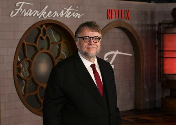 October 6, 2025, Los Angeles, California, USA: Mexican filmmaker, author, and artist GUILLERMO DEL TORO attends Los Angeles red carpet premiere of Netflix s Frankenstein Los Angeles USA - ZUMAb173 20251006_aap_b173_220 Copyright: xBillyxBennightx