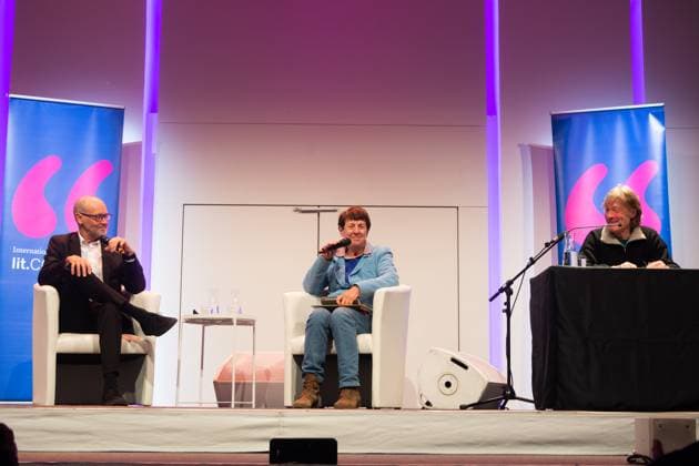 Lit.Cologne Special Edition Simon Beckett, an English author, Margarete von Schwarzkopf, a German journalist, and Gerd Koster, a German singer, are seen on the stage of Flora Hall in Cologne, Germany, on November 5, 2025, during the lit.cologne special edition Cologne Germany Copyright: xYingxTangx originalFilename: tang-notitle251105_npfxO.jpg