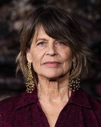Los Angeles Premiere Of Netflix s Stranger Things Season 5 HOLLYWOOD, LOS ANGELES, CALIFORNIA, USA - NOVEMBER 06: Linda Hamilton arrives at the Los Angeles Premiere Of Netflix s Stranger Things Season 5 held at the TCL Chinese Theatre IMAX on November 6, 2025 in Hollywood, Los Angeles, California, United States., Credit:Xavier Collin Avalon United States, California, Hollywood, TCL Chinese Theatre IMAX Copyright: xXavierxCollinx xAvalonx 1050959170