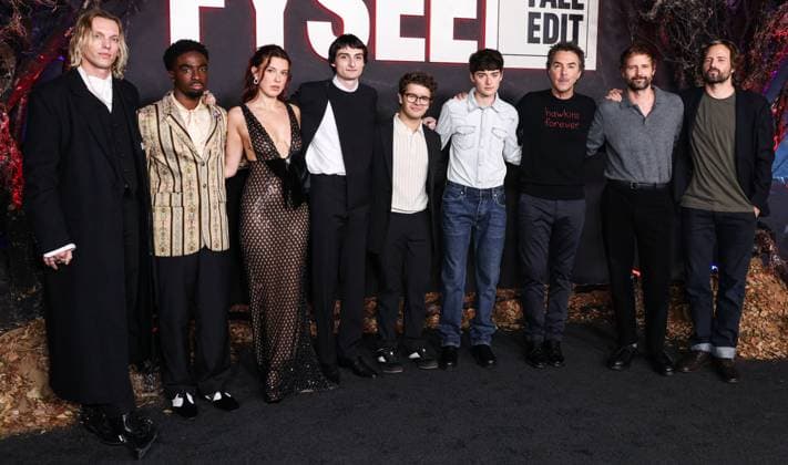 Netflix FYSEE: The Fall Edit - Stranger Things Season 5 FYC Event English actor and singer Jamie Campbell Bower, American actor, singer, and dancer Caleb McLaughlin, British actress and producer Millie Bobby Brown, Canadian actor, musician, director, and recording artist Finn Wolfhard, American actor and singer Gaten Matarazzo, Canadian-American actor and entrepreneur Noah Schnapp, Canadian-American director, producer, actor, and founder of 21 Laps Entertainment Shawn Levy, American producer Ross Duffer and American writer, director, and producer Matt Duffer arrive at the Netflix FYSEE: The Fall Edit - Stranger Things Season 5 FYC (For Your Consideration) Event held at the Netflix Tudum Theater in Hollywood, Los Angeles, California, Uni Copyright: xImagexPressxAgencyx originalFilename: collin-netflixf251109_npi3S.jpg
