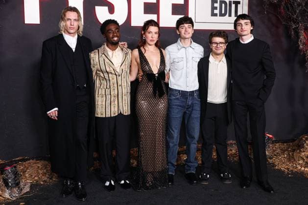 Netflix FYSEE: The Fall Edit - Stranger Things Season 5 FYC Event English actor and singer Jamie Campbell Bower, American actor, singer, and dancer Caleb McLaughlin, British actress and producer Millie Bobby Brown, Canadian-American actor and entrepreneur Noah Schnapp, American actor and singer Gaten Matarazzo and Canadian actor, musician, director, and recording artist Finn Wolfhard arrive at the Netflix FYSEE: The Fall Edit - Stranger Things Season 5 FYC (For Your Consideration) Event held at the Netflix Tudum Theater in Hollywood, Los Angeles, California, United States. Netflix Tudum Theater, Hollywood, Los Angeles, California, USA California United States Copyright: xImagexPressxAgencyx originalFilename: collin-netflixf251109_npRo9.jpg