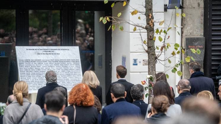 President Emmanuel Macron, Brigitte Macron at the tribute to the victims of the 13 November 2015 attacks in front of the Bataclan ten years after 13 November 2025 Charles Cohen Boyer Bestimage Tribute to the victims of the 13 November 2015 attacks in front of the Bataclan ten years after 13 November 2025 Paris France Copyright: xCharlesxCohenxBoyer BestimagexCharlesxCohenxBoyer Bestimagex
