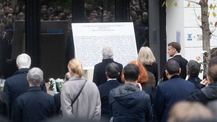 President Emmanuel Macron, Brigitte Macron at the tribute to the victims of the 13 November 2015 attacks in front of the Bataclan ten years after 13 November 2025 Charles Cohen Boyer Bestimage Tribute to the victims of the 13 November 2015 attacks in front of the Bataclan ten years after 13 November 2025 Paris France Copyright: xCharlesxCohenxBoyer BestimagexCharlesxCohenxBoyer Bestimagex