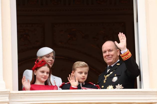 Balcony Palace during the Monaco National Day Celebrations NO TABLOIDS WEB & PRINT, BILDZEITUNG OUT, BILD.DE OUT, NO DAILY MAIL, NO DAILY MAIL GROUP, NO VOICI, NO CLOSER, NO PUBLIC Princess Charlotte, Princess Stephanie, Caroline, of Monaco,Andrea Casiraghi, Tatiana Santo Domingo ,Pierre Casiraghi, Beatrice Borromeo ,Louis Ducruet at the Balcony Palace during the Monaco National Day Celebrations, on November 19 TH 2025 Copyright: xFabricexChasseryx