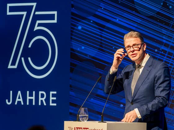 Christian Sewing EUR, Deutschland, Berlin, 20.04.2026: Christian Sewing - CEO Deutsche Bank trifft sich mit Vertretern Jahresempfang des Bundesverbands deutscher Banken e.V.