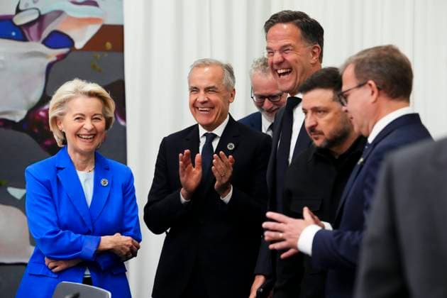 May 4, 2026, Yerevan, Armenia: President of the European Commission Ursula von der Leyen, left to right, Prime Minister Mark Carney, Secretary General of NATO Mark Rutte, President of Ukraine Volodymyr Zelenskyy and Prime Minister of Finland Petteri Orpo wait for the start of a meeting on the situation in Ukraine during the 8th European Political Community Summit in Yerevan, Armenia on Monday, May 4, 2026. Yerevan Armenia - ZUMAc35_ 20260504_zaf_c35_057 Copyright: xSeanxKilpatrickx