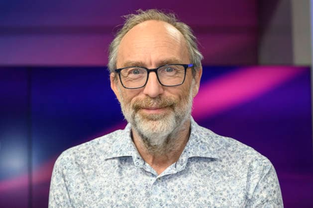 v.l.: Jimmy Wales (Wikipedia-Gründer), GER, Berlin, Studio, zu Gast bei Maischberger, politische Talkshow, TV, Format, mit Moderatorin Sandra Maischberger, Das Erste, aus Adlershof Am Studio 20, 05. Mai 2026, Copyright: HMBxMedia UwexKoch