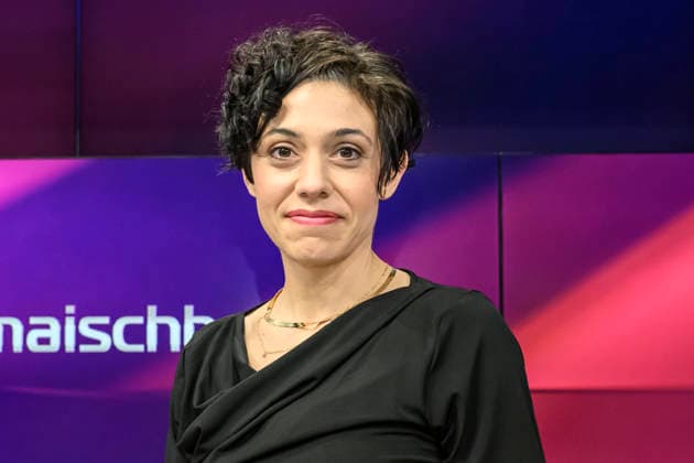 v.l.: Katharina Hamberger (Deutschlandfunk), GER, Berlin, Studio, zu Gast bei Maischberger, politische Talkshow, TV, Format, mit Moderatorin Sandra Maischberger, Das Erste, aus Adlershof Am Studio 20, 06. Mai 2026, Copyright: HMBxMedia UwexKoch