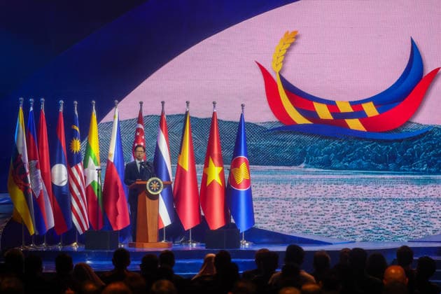 Southeast Asian leaders gather at Opening Ceremony of ASEAN Summit and Related Meetings 2026 CEBU, PHILIPPINES - MAY 8: Philippine President Ferdinand Bongbong Romualdez Marcos Jr. gives an opening speech, during the official opening ceremony of the 48th ASEAN Summit and Related Meetings, in Cebu, Philippines, on May 8, 2026. Top leaders of ASEAN member states from across Southeast Asia gather to discuss key international and regional issues, including conflict in the Middle East, trade and economic development, fuel and energy crisis, and South China Sea territorial disputes. The summit comes just a few days ahead of a meeting between United States President Donald Trump and Chinese President Xi Jinping, which will take place in mid-May. Copyright: x2026xAnadoluxDanielxCengx