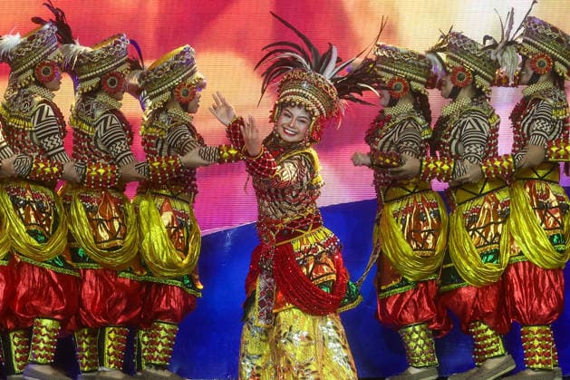 Southeast Asian leaders gather at Opening Ceremony of ASEAN Summit and Related Meetings 2026 CEBU, PHILIPPINES - MAY 8: Dancers perform Philippine-originated traditional dance during the official opening ceremony of the 48th ASEAN Summit and Related Meetings, in Cebu, Philippines, on May 8, 2026. Top leaders of ASEAN member states from across Southeast Asia gather to discuss key international and regional issues, including conflict in the Middle East, trade and economic development, fuel and energy crisis, and South China Sea territorial disputes. The summit comes just a few days ahead of a meeting between United States President Donald Trump and Chinese President Xi Jinping, which will take place in mid-May. Daniel Ceng Anadolu Cebu Phil Copyright: x2026xAnadoluxDanielxCengx