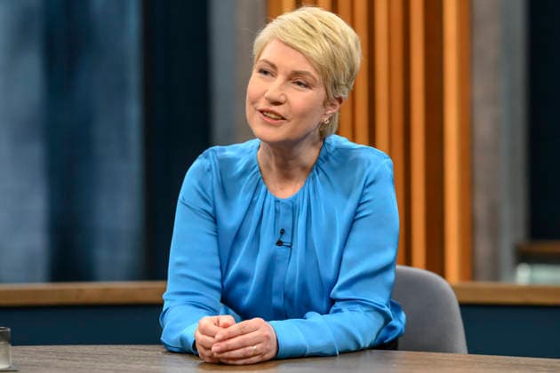 im Bild v.l.: Manuela Schwesig, Ministerpräsidentin Mecklenburg-Vorpommern, SPD, GER, Berlin, Studio, zu Gast bei - Caren Miosga, Polittalk, TV, Format, Aufzeichnung, aufgezeichnet, Das Erste, aus Adlershof - am Studio 20, Thema: Wie will die SPD Vertrauen zurückgewinnen, Frau Schwesig? 10.05.2026 Copyright: HMBxMedia UwexKoch