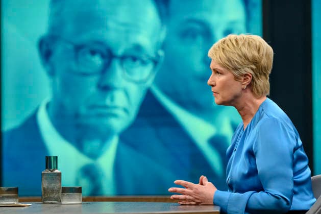 im Bild v.l.: Manuela Schwesig, Ministerpräsidentin Mecklenburg-Vorpommern, SPD, GER, Berlin, Studio, zu Gast bei - Caren Miosga, Polittalk, TV, Format, Aufzeichnung, aufgezeichnet, Das Erste, aus Adlershof - am Studio 20, Thema: Wie will die SPD Vertrauen zurückgewinnen, Frau Schwesig? 10.05.2026 Copyright: HMBxMedia UwexKoch