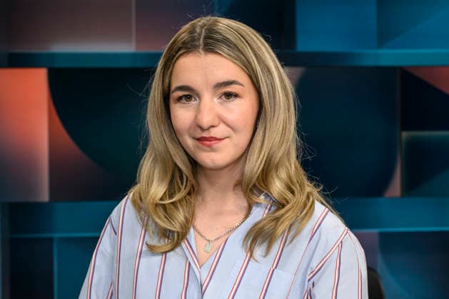 im Bild v.l.: Caro Worbs - hosten den Podcast too many tabs und berichten für die ARD aus Wien über den ESC, , GER, Berlin, hart aber fair - Polittalk, TV, Format, mit Moderator - Louis Klamroth, Das Erste, Das Thema: Mehr als Musik: Wie politisch ist der ESC? 11.05.2026, Copyright: HMBxMedia UwexKoch