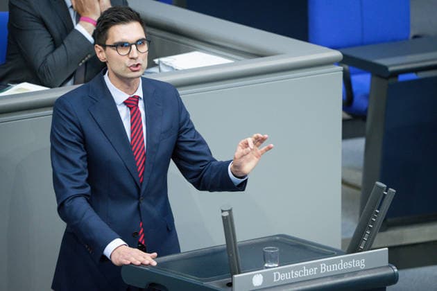 Deutscher Bundestag, 80. Plenarsitzung Sepp Mueller (CDU) im Portrait bei seiner Rede zum Tagesordnungspunkt EU-Gebaeuderichtlinie, Energieunabhängigkeit bei der 80. Sitzung des Deutschen Bundestag in Berlin, 21.05.2026 Berlin Berlin Deutschland