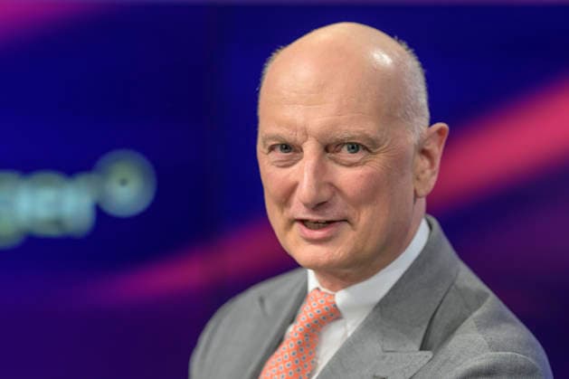 v.l.: Nikolas Stihl (Aufsichtsratschef der Firma Stihl), GER, Berlin, Studio, zu Gast bei Maischberger, politische Talkshow, TV, Format, mit Moderatorin Sandra Maischberger, Das Erste, aus Adlershof Am Studio 20, 03.06. 2026, Copyright: HMBxMedia UwexKoch