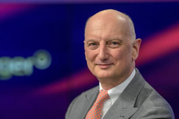 v.l.: Nikolas Stihl (Aufsichtsratschef der Firma Stihl), GER, Berlin, Studio, zu Gast bei Maischberger, politische Talkshow, TV, Format, mit Moderatorin Sandra Maischberger, Das Erste, aus Adlershof Am Studio 20, 03.06. 2026, Copyright: HMBxMedia UwexKoch