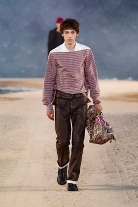 Louis Vuitton Mens Ready-to-Wear Spring Summer 2027 Fashion Show during Paris Fashion Week at the Cité Internationale Universitaire de Paris, France, on June 23, 2026 Bestimage Runway during the Louis Vuitton Men’s Spring Summer 2027 fashion show as part of Paris Fashion Week on June 23, 2026 in Paris, France Paris, France,detected_source_language Copyright: xAgencex xBestimagexAgencex xBestimagex