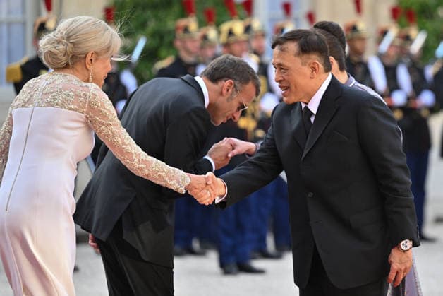 President Emmanuel Macron, Brigitte Macron, Rama X, King of Thailand, and his wife, Queen Suthida, arriving at the Élysée Palace for a state dinnerstate dinner in honor of the visit of the King of Thailand and his wife to Paris on June 29, 2026. Christian Liewig Bestimage Arrivals at the state dinner held at the Élysée Palace in Paris in honor of the visit of the King of Thailand and his wife. Paris, France Copyright: xChristianxLiewigx xBestimagexChristianxLiewigx xBestimagex