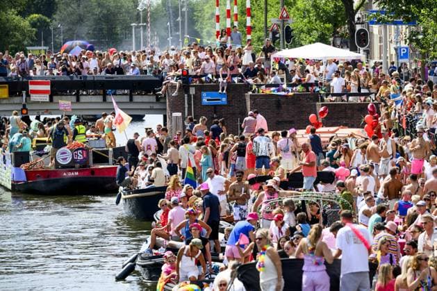 Amsterdam, The Netherlands, 2026-08-01 14:00:24 AMSTERDAM, 01-08-2026, Canals of Amsterdam. Amsterdam is the host city for WorldPride. Under the theme UNITY, equal rights, visibility, and international solidarity take center stage. The program includes the Pride Walk, Canal Parade, and a conference, among other things. PHOTO: NLBeeld Patrick van Emst Credit: NL Beeld Patrick van Emst Copyright: xx x