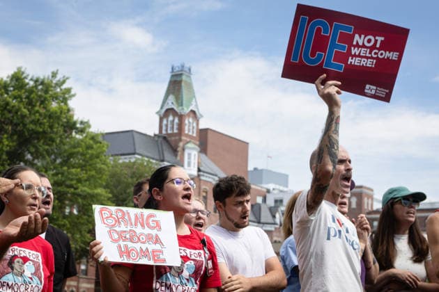 August 5, 2026, Portland, Maine, USA: Members of the Maine State Nurses Association union protest federal Immigration and Customs Enforcement (ICE) on the lawn outside Maine Medical Center, the stateâ€⠢s largest hospital, on Wednesday morning, August 5, 2026. Nurses demanded the release of colleague and medical-surgical nurse, DEBORA KAPISHA, who was detained by federal officials at Logan Airport in Boston on July 30, 2026. Union members said KAPISHA, originally from Zambia, has federal authorization to work in Maine while awaiting the outcome of her asylum case. In addition to KAPISHAâ€⠢S release, union members demanded their employer, Maine Medical Center, take immediate steps to formally sponsor KAPISHA for permanent residency. - ZUMAb349 20260805_znp_b349_004 Copyright: xTroyxR.xBennettx