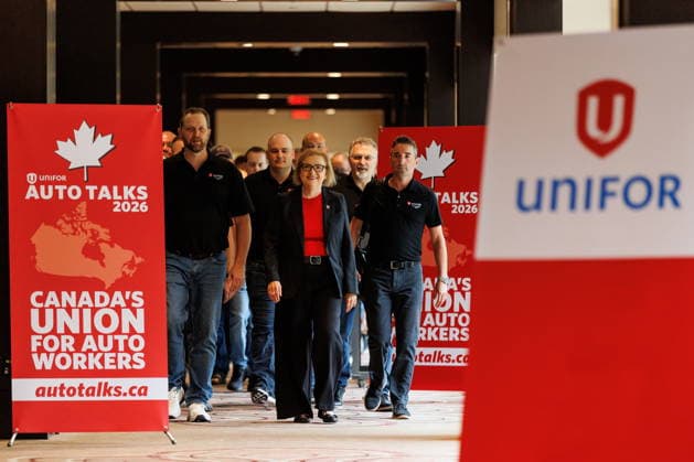 August 10, 2026, Toronto, On, Canada: Lana Payne, Unifor National President, centre, walks alongside Unifor and GM Canada members as Unifor open negotiations with General Motors in Toronto, on Monday, Aug. 10, 2026. Toronto Canada - ZUMAc35_ 20260810_zaf_c35_010 Copyright: xKeitoxNewmanx