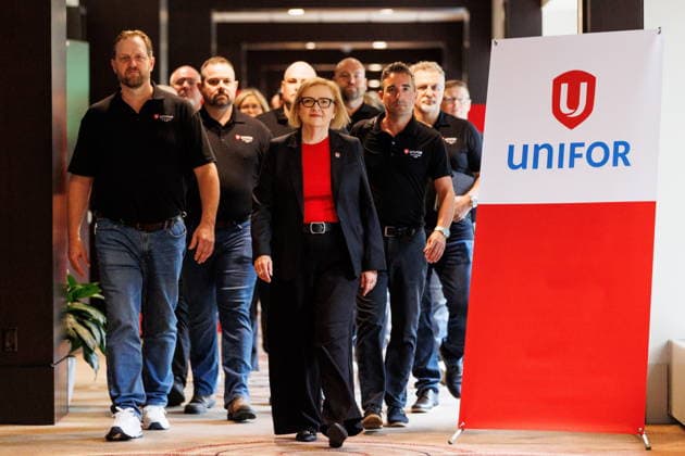 August 10, 2026, Toronto, On, Canada: Lana Payne, Unifor National President, centre, walks alongside Unifor and GM Canada members as Unifor opens negotiations with General Motors in Toronto, on Monday, Aug. 10, 2026. Toronto Canada - ZUMAc35_ 20260810_zaf_c35_004 Copyright: xKeitoxNewmanx