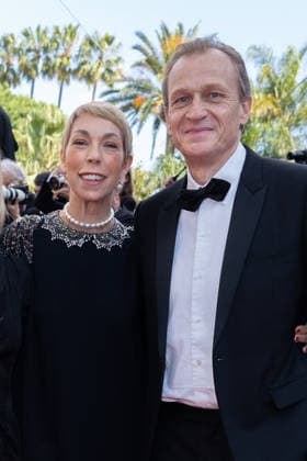News from August 18, 2026: Mathilde Favier, Dior’s director of public relations, and her partner, film producer Nicolas Altmayer, died yesterday in a car accident in the Deux-Sèvres department. Mathilde Favier and her partner Nicolas Altmayer on the red carpet for the film L’amour ouf during the 77th Cannes International Film Festival at the Palais des Festivals in Cannes, May 23, 2024. Olivier Borde, Bestimage. Red carpet for the film Beating Hearts during the 77th Cannes International Film Festival at the Palais des Festivals in Cannes, France May 23, 2024 Cannes, France Copyright: xOLIVIERxBORDEx xBESTIMAGExOLIVIERxBORDEx xBESTIMAGEx