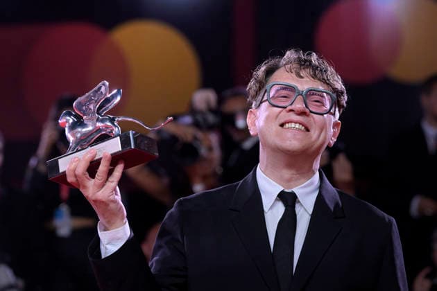 Closing Ceremony of the Venice International Film Festival Director Ilya Khrzhanovsky poses with the Silver Lion for Best Director for *Dau* after the closing gala of the Venice International Film Festival on September 11, 2026, in Venice, Italy. The festival, the oldest in the world, celebrated its 83rd edition this year. The international jury, chaired by Maggie Gyllenhaal, presented the Golden Lion for Best Film and the other official awards: the Grand Jury Prize, the Silver Lion for Best Director, Volpi Cups for Best Actress and Best Actor, Best Screenplay Award, Special Jury Prize, and the Marcello Mastroianni Award for Young Performers. SEPTEMBER 12, 2026 VENICE FILM FESTIVAL FILM AWARDS ACTORS ACTRESSES DIRECTOR Venice, Italy Venice Copyright: xRoccoxSpazianix 7770062