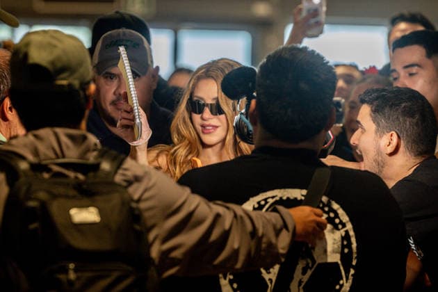 Shakira arrives in Madrid to kick off her 12-concert run Singer Shakira upon her arrival in Madrid at Adolfo Suárez Madrid-Barajas Airport on September 14, 2026, in Madrid, Spain. The Colombian artist arrives in Madrid to begin a nearly month-long run with 12 concerts scheduled at the Shakira Stadium, built at the Iberdrola Music in Villaverde, a venue with a capacity for more than 50,000 people. The concerts in Madrid are the only European stop on her Las Mujeres Ya no Lloran World Tour. Macondo Park has also been built around the stadium, a temporary city covering 150,000 square meters that will be open from 12:00 p.m. to midnight. SEPTEMBER 14, 2026 Madrid, Spain Copyright: xRicardoxRubiox 7774589
