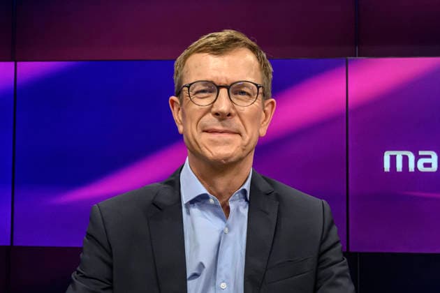 im Bild v.l.: GER, Berlin, Studio, zu Gast bei Maischberger, politische Talkshow, TV, Format, mit Moderatorin Sandra Maischberger, Das Erste, aus Adlershof Am Studio 20, 15.09.2026, Copyright: HMBxMedia UwexKoch