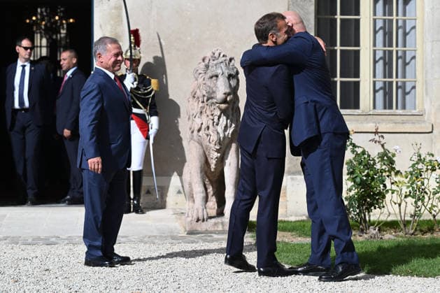 Emmanuel Macron, President of the French Republic; King Abdullah II of Jordan; Joseph Aoun, President of Lebanon. President Macron hosts the King of Jordan and Joseph Aoun, President of the Lebanese Republic, for a meeting at the Hôtel des Invalides in Paris, on September 17, 2026. The three leaders are working to strengthen Lebanon’s sovereignty and security, which are essential to the stability of the entire region. Together, they open a meeting of high-level military experts as part of the Aqaba Process, aimed at supporting the Lebanese Armed Forces, a pillar of the country’s sovereignty and indispensable for enabling the state to fully ensure the security of its territory and exercise the state’s monopoly on arms Jeanne Accorsini Pool Copyright: xJeannexAccorsini Pool BestimagexJeannexAccorsini Pool Bestimagex