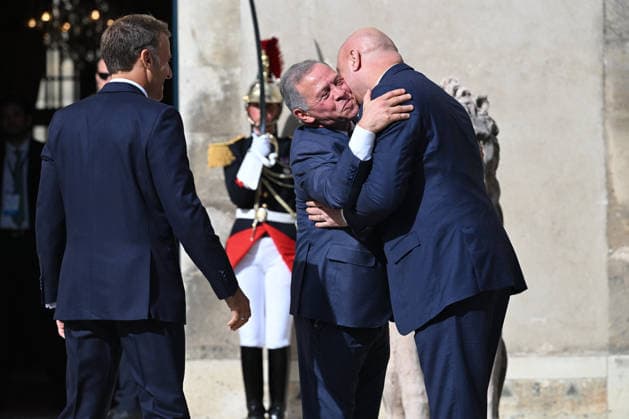 Emmanuel Macron, President of the French Republic; King Abdullah II of Jordan; Joseph Aoun, President of Lebanon. President Macron hosts the King of Jordan and Joseph Aoun, President of the Lebanese Republic, for a meeting at the Hôtel des Invalides in Paris, on September 17, 2026. The three leaders are working to strengthen Lebanon’s sovereignty and security, which are essential to the stability of the entire region. Together, they open a meeting of high-level military experts as part of the Aqaba Process, aimed at supporting the Lebanese Armed Forces, a pillar of the country’s sovereignty and indispensable for enabling the state to fully ensure the security of its territory and exercise the state’s monopoly on arms Jeanne Accorsini Pool Copyright: xJeannexAccorsini Pool BestimagexJeannexAccorsini Pool Bestimagex