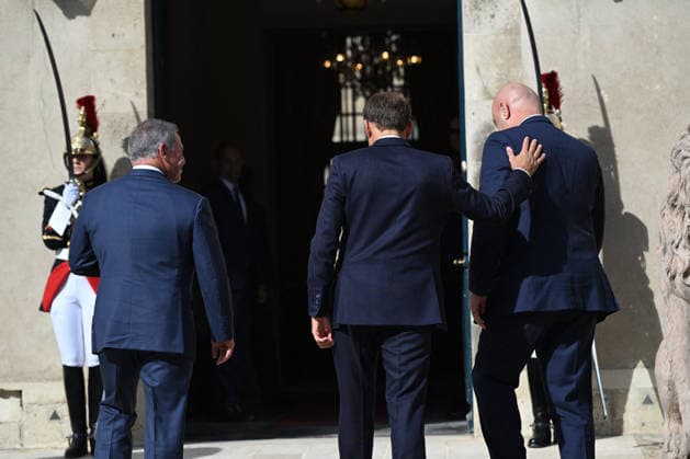 Emmanuel Macron, President of the French Republic; King Abdullah II of Jordan; Joseph Aoun, President of Lebanon. President Macron hosts the King of Jordan and Joseph Aoun, President of the Lebanese Republic, for a meeting at the Hôtel des Invalides in Paris, on September 17, 2026. The three leaders are working to strengthen Lebanon’s sovereignty and security, which are essential to the stability of the entire region. Together, they open a meeting of high-level military experts as part of the Aqaba Process, aimed at supporting the Lebanese Armed Forces, a pillar of the country’s sovereignty and indispensable for enabling the state to fully ensure the security of its territory and exercise the state’s monopoly on arms Jeanne Accorsini Pool Copyright: xJeannexAccorsini Pool BestimagexJeannexAccorsini Pool Bestimagex