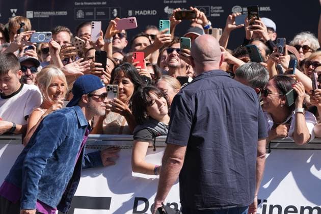 Brad Pitt Arrives in San Sebastián to Participate in the Film Festival Actor Brad Pitt arrives at the Hotel María Cristina to participate in the San Sebastián Film Festival on September 20, 2026, in San Sebastián, Guipúzcoa, Basque Country, Spain. Pitt returns to the Festival to present, out of competition, *Heart of the Beast*, directed by David Ayer, an adventure thriller in which he plays a retired Special Forces officer stranded in Alaska alongside his former combat dog SEPTEMBER 20, 2026 San Sebastián, Guipúzcoa, Basque Country San Sebastián, Guipúzcoa, Basque Country Spain Copyright: xUnanuex 7787832