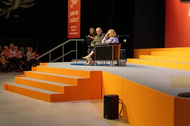 September 20, 2026, Brighton, United Kingdom: Sir ED DAVEY, Liberal Democrat leader, holds a Q&A session moderated by Journalist, Carolyn Quinn (R), on day two of the party s autumn conference at the Brighton Centre.Day two of the Liberal Democrat Autumn Conference at the Brighton Centre. The event runs from 19 Sept to 22 Sept 2026, bringing together party members, MPs, and delegates to debate policy, vote on key motions, and deliver keynote addresses Brighton United Kingdom - ZUMAs197 20260920_aaa_s197_148 Copyright: xPhilxLewisx