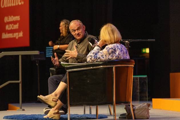 September 20, 2026, Brighton, United Kingdom: Sir ED DAVEY, Liberal Democrat leader, holds a Q&A session moderated by Journalist, Carolyn Quinn (R), on day two of the party s autumn conference at the Brighton Centre.Day two of the Liberal Democrat Autumn Conference at the Brighton Centre. The event runs from 19 Sept to 22 Sept 2026, bringing together party members, MPs, and delegates to debate policy, vote on key motions, and deliver keynote addresses Brighton United Kingdom - ZUMAs197 20260920_aaa_s197_161 Copyright: xPhilxLewisx