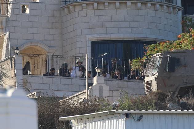 Israeli Forces Started Large-Scale Military Operation In Biddu BIDU, PALESTINE SEPTEMBER 21, 2026: Israeli forces continued a large-scale military operation in the town of Biddu, northwest of occupied Jerusalem, with raids on homes, searches, arrests and field interrogations. The operation began at around 1:00 AM, according to local sources. Israeli forces raided the home of a Palestinian man accused of carrying out the Nabi Saleh attack, taking measurements and digging into parts of the walls in preparation for a possible demolition or explosion, according to local reports. His family home was also raided, and his father and other family members were detained. Israeli forces also seized a house belonging to a resident and converted it Copyright: x xSalmanxMohsenxAlkhatibx xJNAxPressx