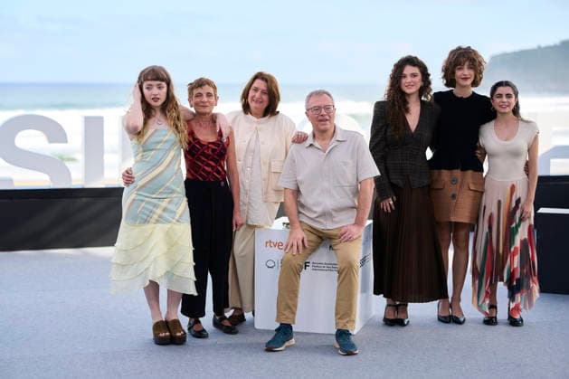 September 21, 2026, Madrid, Madrid, Spain: MaroÂa Gandiaga, Daniel Monzo³n, Zoe Bonafonte, Manuela Calle, Adelfa Calvo, Belo n Cruz, Carla DomoÂnguez attended Ruega por nosotras Photocall during 74th San Sebastian International Film Festival at Kursaal Palace on September 21, 2026 in Donostia San Sebastian, Spain Madrid Spain - ZUMAg15_ 20260921_zaf_g15_005 Copyright: xJackxAbuinx