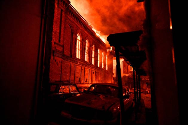 Historic building of Zaporizhzhia National University struck by Russian army A fire, caused by an overnight Russian drone attack, rages in Academic Building No. 3 of Zaporizhzhia National University in the Oleksandrivskyi district of Zaporizhzhia, Ukraine, September 21, 2026. The building, a cultural heritage site and architectural monument of local significance, was formerly the Oleksandrivsk Girls™ Gymnasium, built in 1902. A significant portion of the historic structure burned down in the attack. Buildings No. 4 and No. 5 also sustained damage, with windows shattered. The Russian strike additionally destroyed a shopping centre and damaged multi-storey residential blocks. Six people were injured., Credit:Dmytro Smolienko Ukrinform A Copyright: xDmytroxSmolienkox xUkrinformx xAvalonx 1137024890
