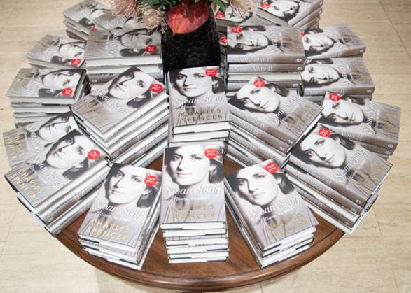 Charles Spencer, Earl Spencer s Diana Memorial Swan Song: Diana, My Sister released Today - Waterstones Piccadilly, London, UK - Tuesday 22 September 2026 A general view of Earl Spencer s (Charles Spencer) new book, a memorial of his late sister Princess Diana titled Swan Song: Diana, My Sister at Waterstones Piccadilly in London, England, UK on Tuesday 22 September, 2026 which is being released today., Credit:Justin Ng Avalon UK, England, London, Waterstones Piccadilly Copyright: xJustinxNgx xAvalonx 1137214073
